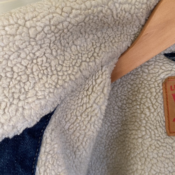 Levi's sherpa jean jacket - Picture 8 of 16